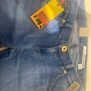 DKNY Jeans